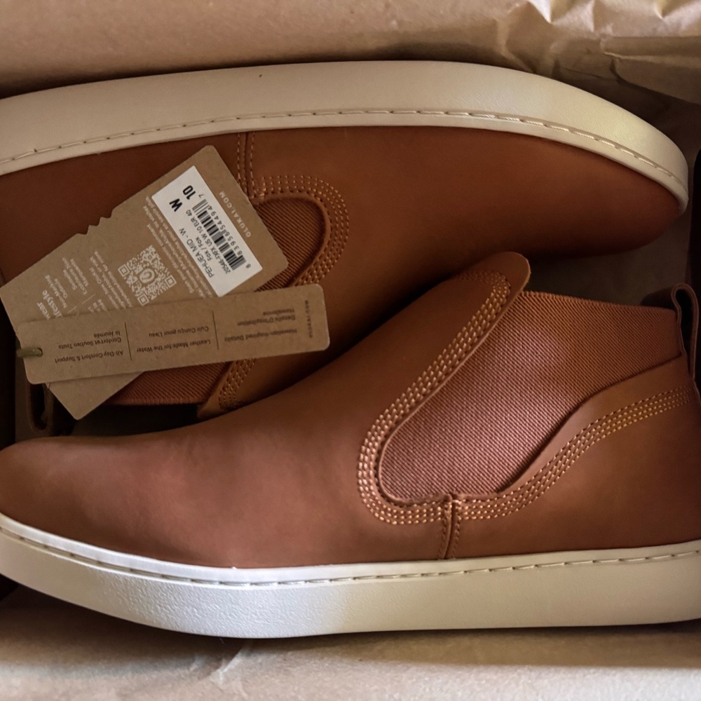 NEW OluKai Women's Pehuea Mid Boot, Brown, 10